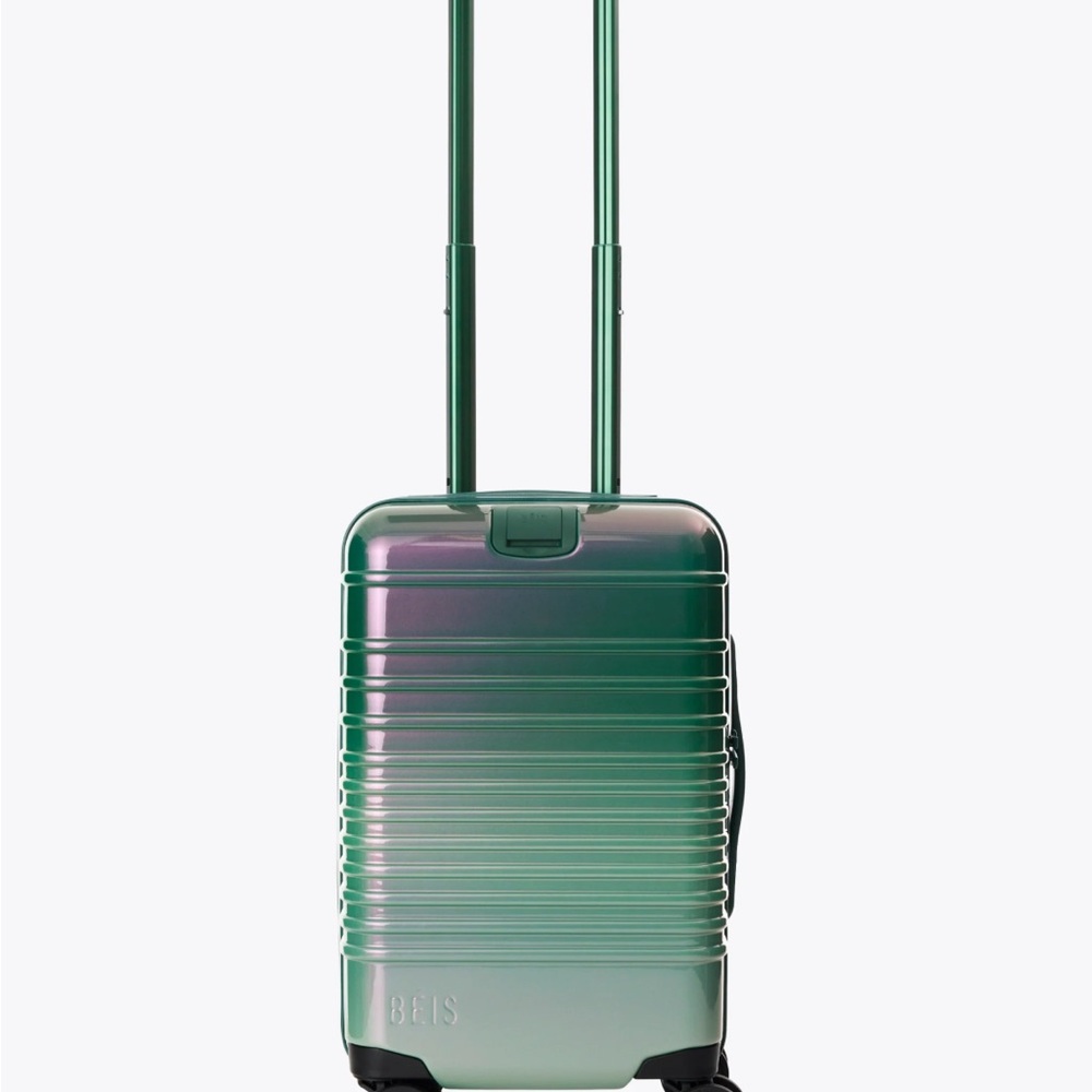 BÉIS Small Carry On in Wicked Green